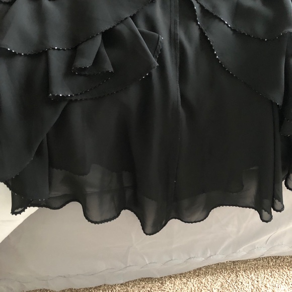 Classic Gown - Picture 3 of 6